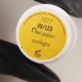 UV/LED nail polish sunlight
