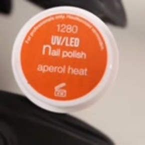 UV/LED nail polish aperol heat